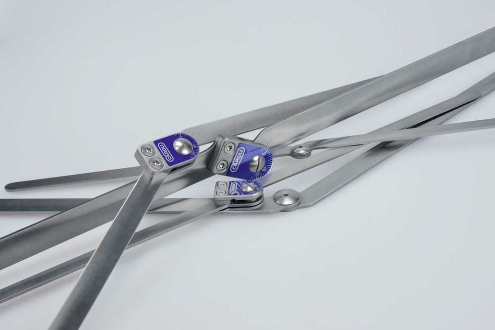 Caroli Quengelscharnier Mono 160° 14/25